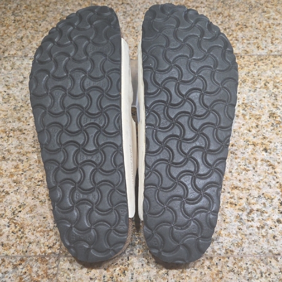 Birkenstock Arizona Cream Double Buckle Sandals - Picture 5 of 5